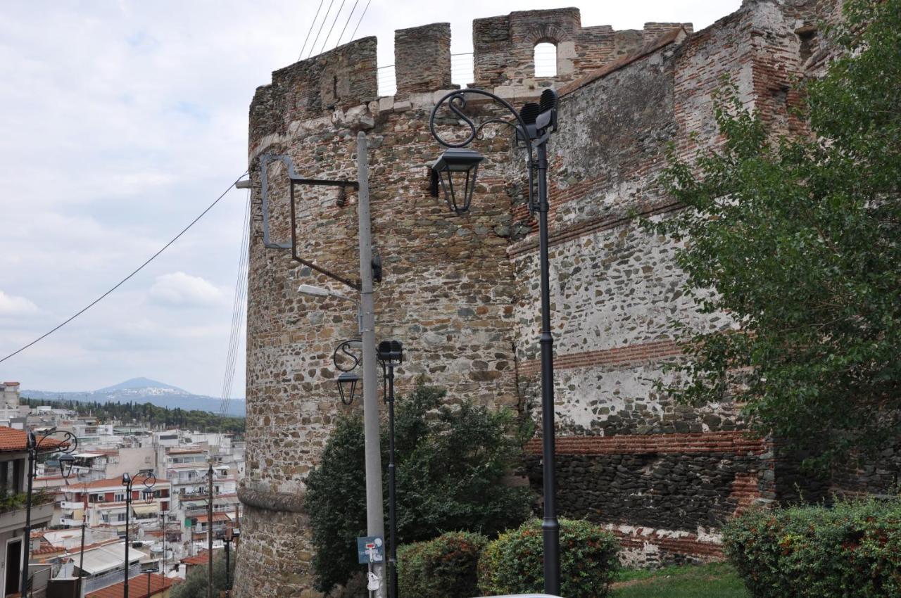 Frida'S House In Old Town Thessaloniki Apartment Exterior photo